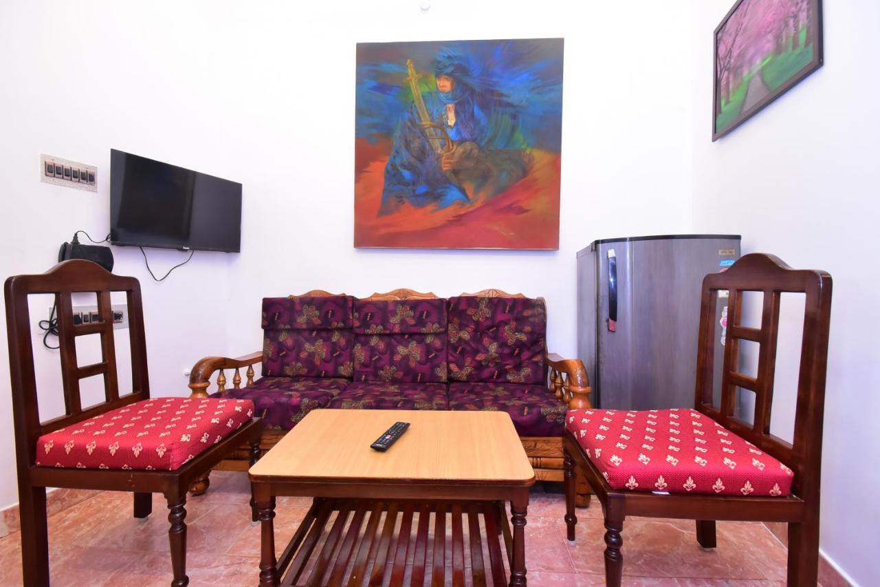 Villa Betty Beach Front 蓬蒂切里 外观 照片