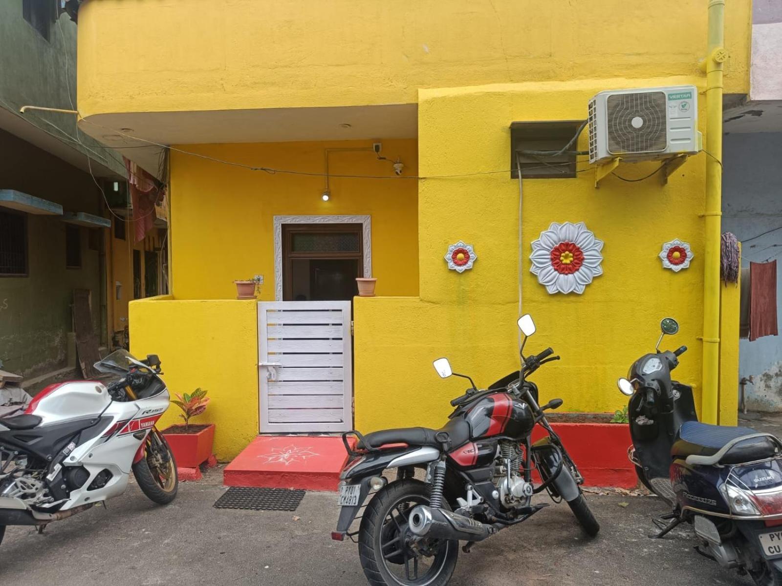 Villa Betty Beach Front 蓬蒂切里 外观 照片